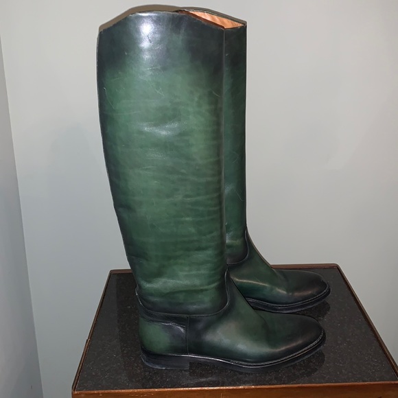 Gucci Shoes - Gucci women boots in green size 39